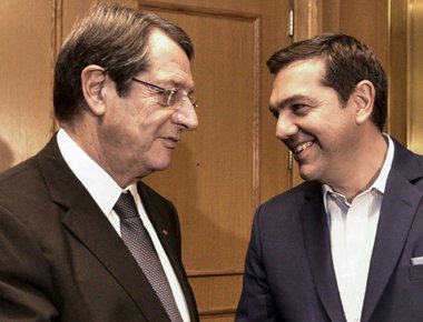 Ιστορική η ευθύνη της Αθήνας: Το 84% των Ελληνοκυπρίων εμπιστεύεται το εθνικό κέντρο